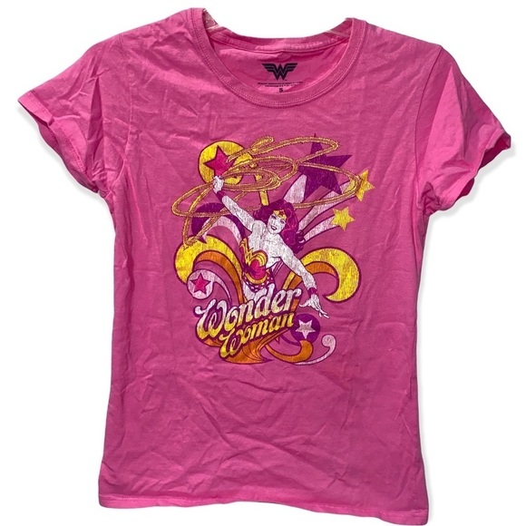 DC Comics Tops - Wonder Woman Pink Graphic Short Sleeve T-Shirt Size Small